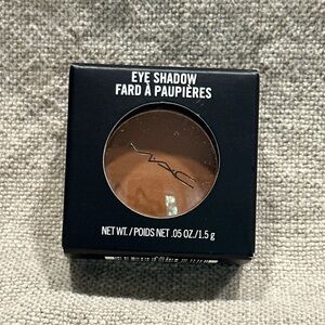 MAC Cosmetics Eye Shadow in Saddle